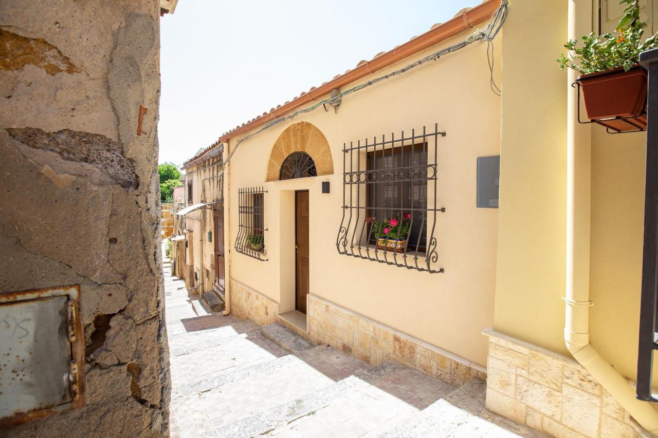 Zeus Atabyrios - Locazione Turistica Apartman Agrigento Kültér fotó